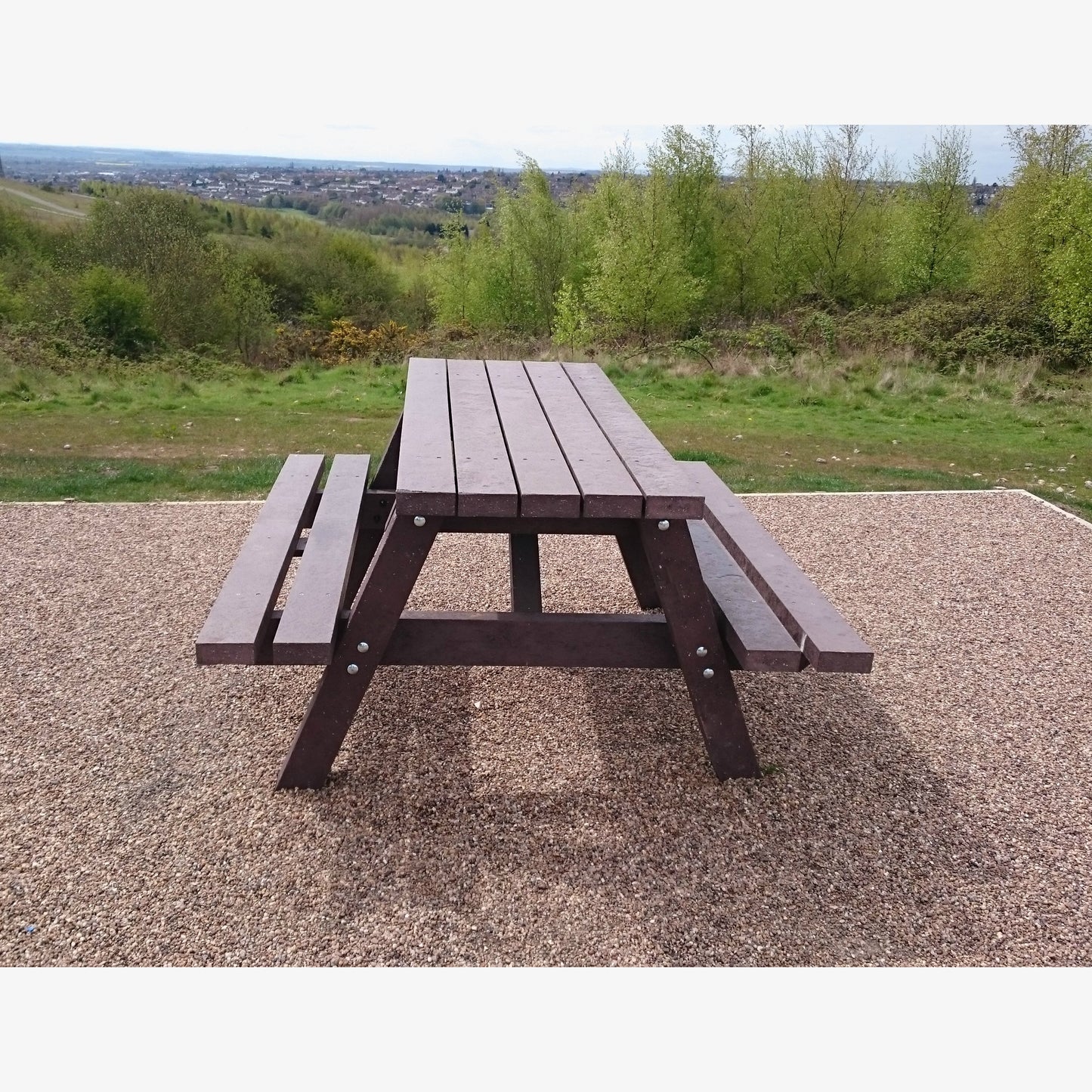 Victoria Picnic Table | Brown